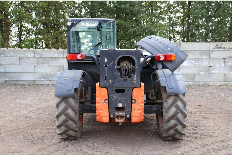 Bobcat TL470X - Empilhador telescópico: foto 5 Bobcat TL470X - Empilhador telescópico: foto 5
