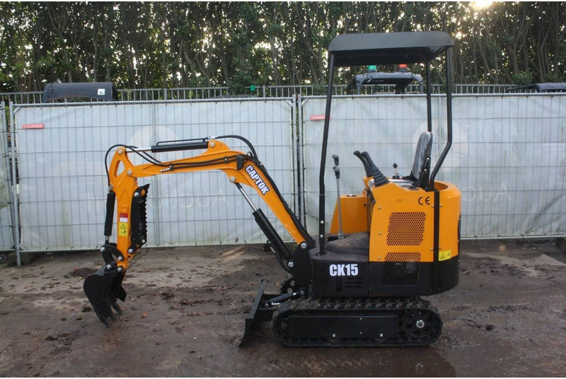 Captok 15 - Mini escavadeira: foto 2 Captok 15 - Mini escavadeira: foto 2