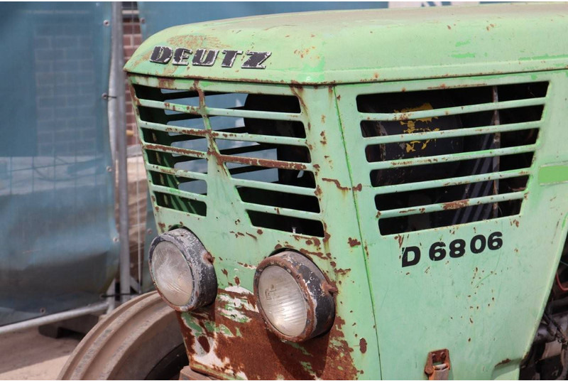 Trator Deutz D6806: foto 9