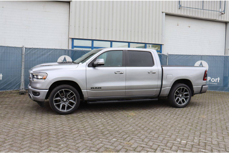 Dodge Ram 1500 1500 Sport 4x4 - Automóvel: foto 1 Dodge Ram 1500 1500 Sport 4x4 - Automóvel: foto 1