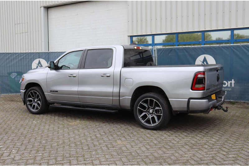 Dodge Ram 1500 1500 Sport 4x4 - Automóvel: foto 3 Dodge Ram 1500 1500 Sport 4x4 - Automóvel: foto 3