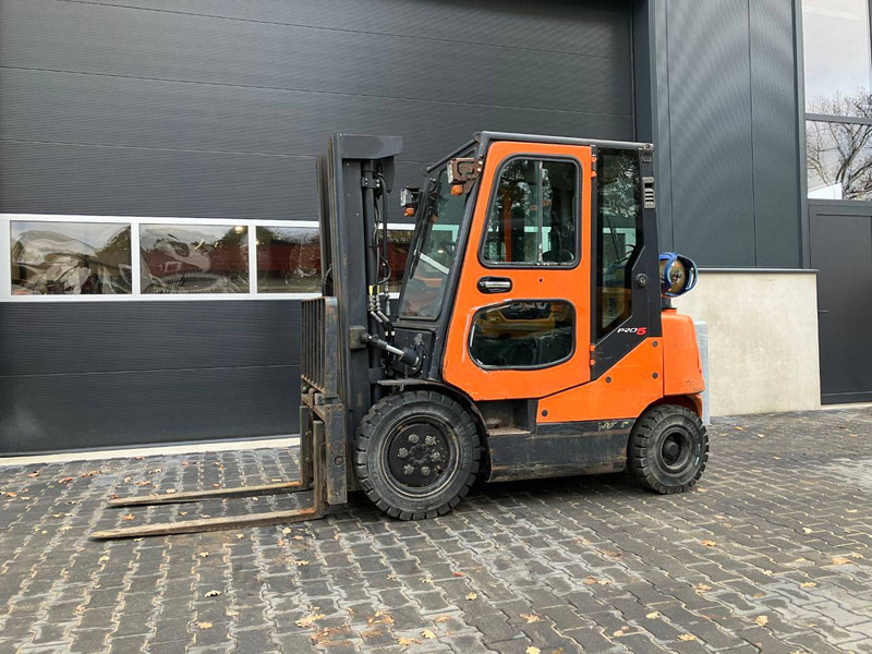 Doosan G25E-5 - Empilhador a gás: foto 1 Doosan G25E-5 - Empilhador a gás: foto 1