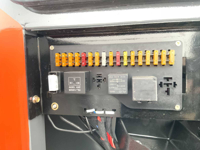 Pá carregadora de rodas novo Everun ER08: foto 17