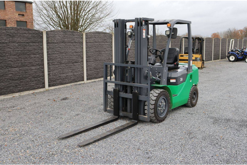 Empilhador a diesel novo FD30: foto 9 Empilhador a diesel novo FD30: foto 9