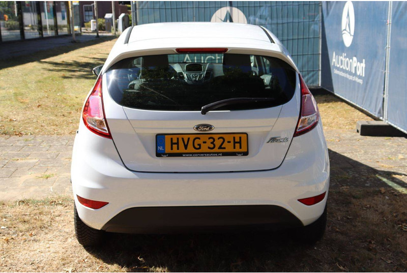 Ford Fiesta - Sedan: foto 5 Ford Fiesta - Sedan: foto 5