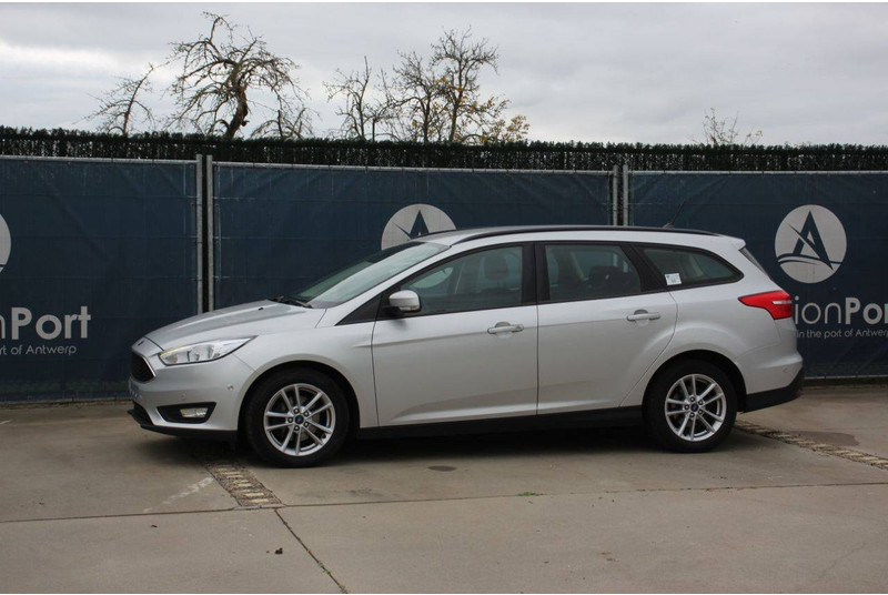 Ford Focus - Sedan: foto 1 Ford Focus - Sedan: foto 1