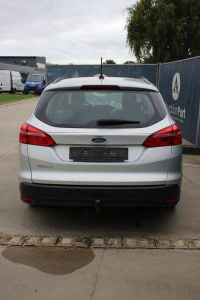 Ford Focus - Sedan: foto 4 Ford Focus - Sedan: foto 4