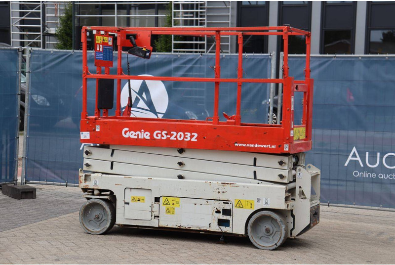 Genie GS-2032 - Plataforma de Tijera/ Plataforma de tesoura: foto 3 Genie GS-2032 - Plataforma de Tijera/ Plataforma de tesoura: foto 3