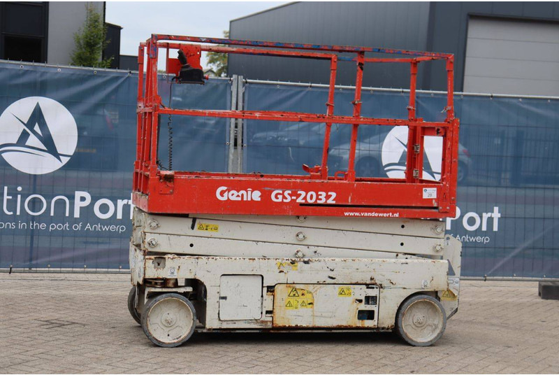 Genie GS-2032 - Plataforma de Tijera/ Plataforma de tesoura: foto 1 Genie GS-2032 - Plataforma de Tijera/ Plataforma de tesoura: foto 1