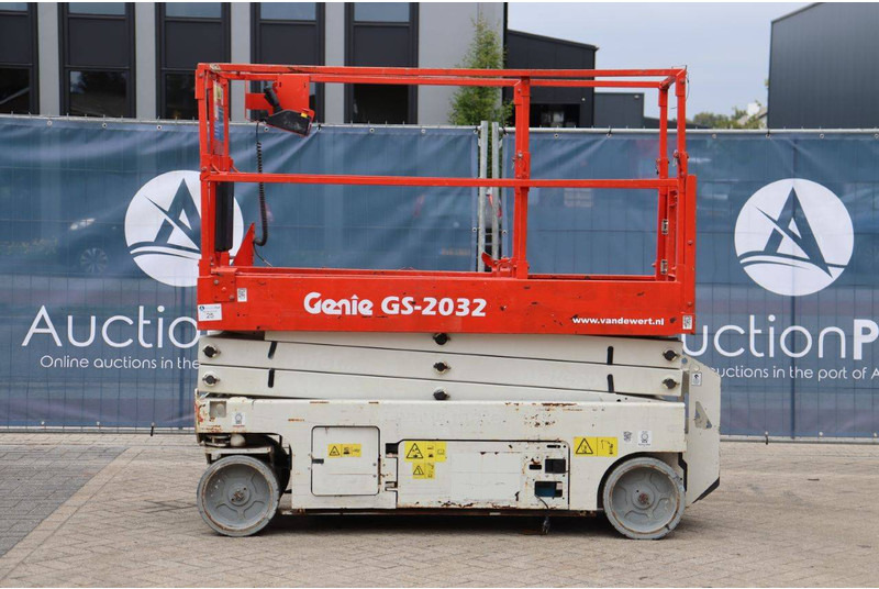 Genie GS-2032 - Plataforma de Tijera/ Plataforma de tesoura: foto 2 Genie GS-2032 - Plataforma de Tijera/ Plataforma de tesoura: foto 2