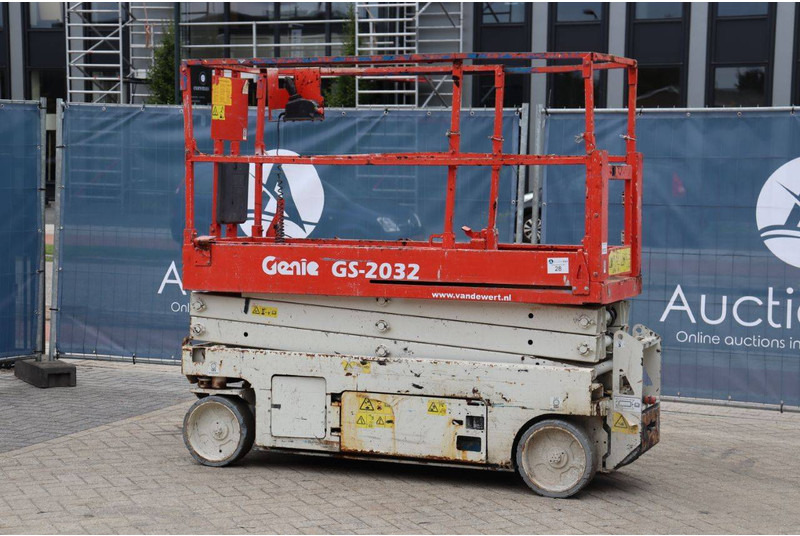 Genie GS-2032 - Plataforma de Tijera/ Plataforma de tesoura: foto 3 Genie GS-2032 - Plataforma de Tijera/ Plataforma de tesoura: foto 3