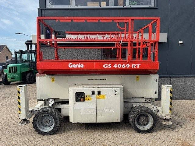 Genie GS4069RT - Plataforma de Tijera/ Plataforma de tesoura: foto 2 Genie GS4069RT - Plataforma de Tijera/ Plataforma de tesoura: foto 2
