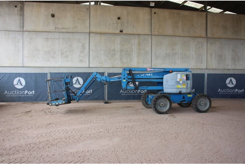 Genie Z-45/25J - Plataforma articulada: foto 1 Genie Z-45/25J - Plataforma articulada: foto 1