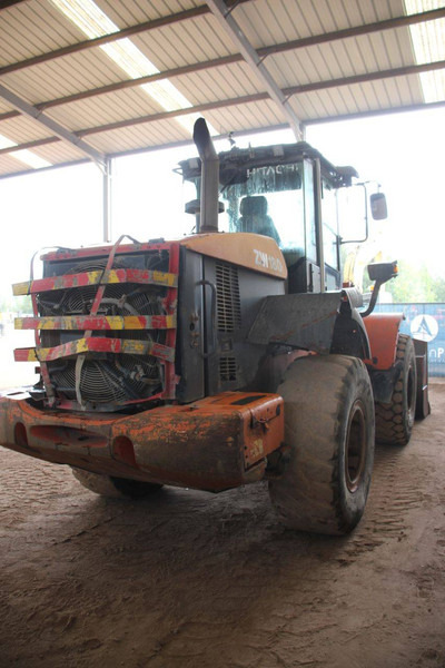 Hitachi ZW180 - Pá carregadora de rodas: foto 5 Hitachi ZW180 - Pá carregadora de rodas: foto 5