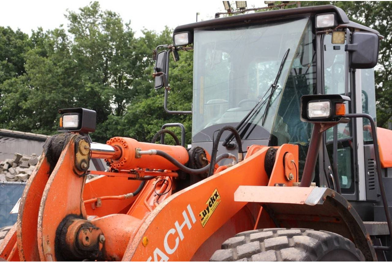 Pá carregadora de rodas Hitachi ZW250: foto 10
