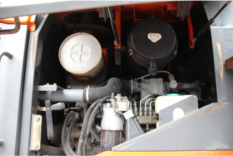 Pá carregadora de rodas Hitachi ZW250: foto 20