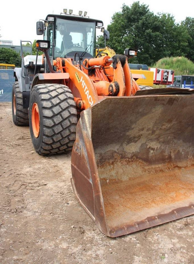 Pá carregadora de rodas Hitachi ZW250: foto 6