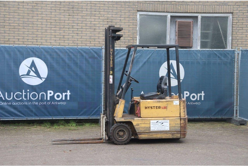Hyster A150XL - Empilhador elétrico: foto 1 Hyster A150XL - Empilhador elétrico: foto 1