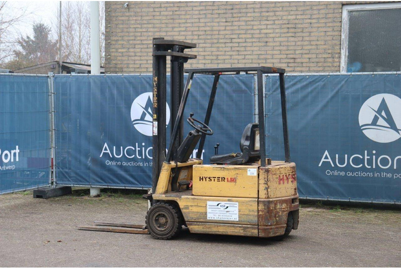 Hyster A150XL - Empilhador elétrico: foto 3 Hyster A150XL - Empilhador elétrico: foto 3