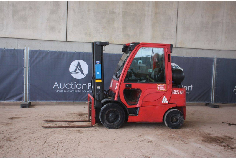 Hyster H2.5FT - Empilhador a gás: foto 1 Hyster H2.5FT - Empilhador a gás: foto 1