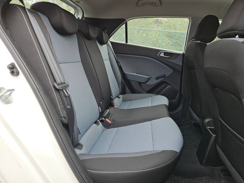 Hyundai i20 1.2 - Sedan: foto 5 Hyundai i20 1.2 - Sedan: foto 5