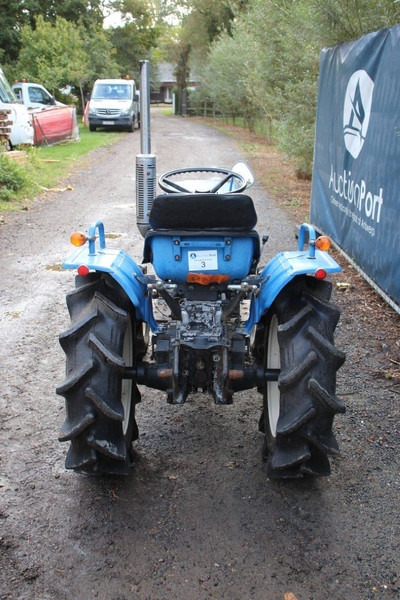 Iseki TX1510F - Trator: foto 4 Iseki TX1510F - Trator: foto 4