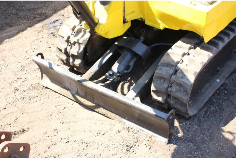 Mini escavadeira JCB: foto 10