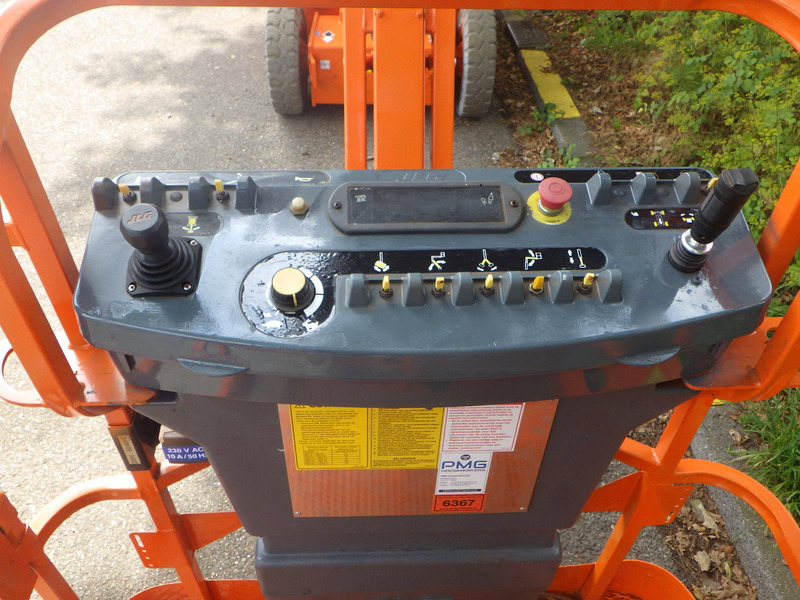 JLG E300AJP - Plataforma telescópica: foto 4 JLG E300AJP - Plataforma telescópica: foto 4
