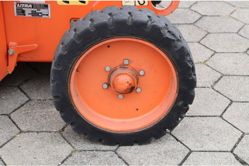 Plataforma articulada JLG N40: foto 18