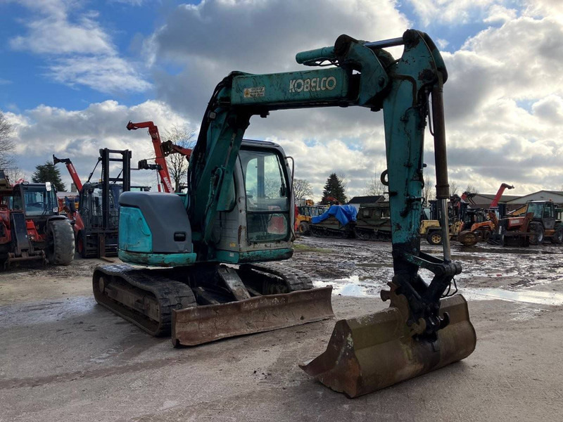 Escavadora de rastos Kobelco 70SR: foto 6 Escavadora de rastos Kobelco 70SR: foto 6