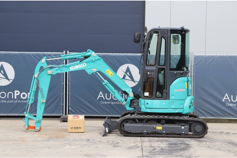 Kobelco SK25SR-6 - Escavadora de rastos: foto 2 Kobelco SK25SR-6 - Escavadora de rastos: foto 2