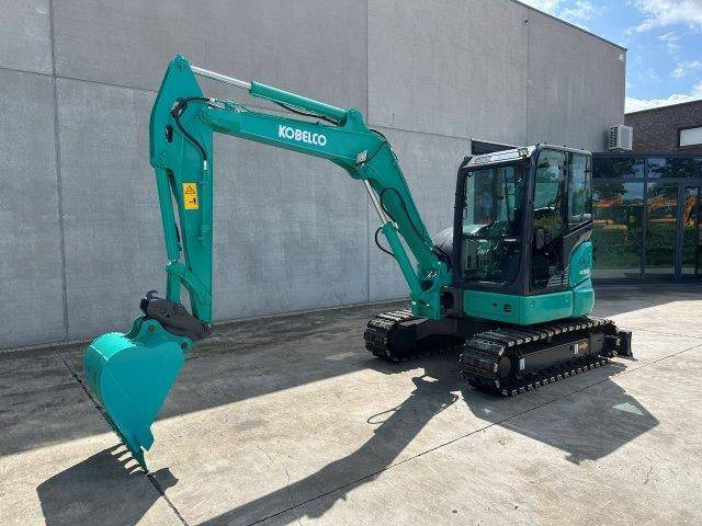 Kobelco SK55SRX-6 - Escavadora de rastos: foto 1 Kobelco SK55SRX-6 - Escavadora de rastos: foto 1
