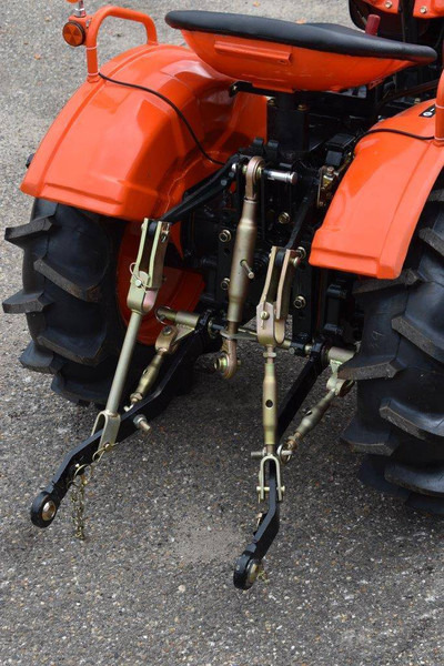 Trator Kubota B5000: foto 17
