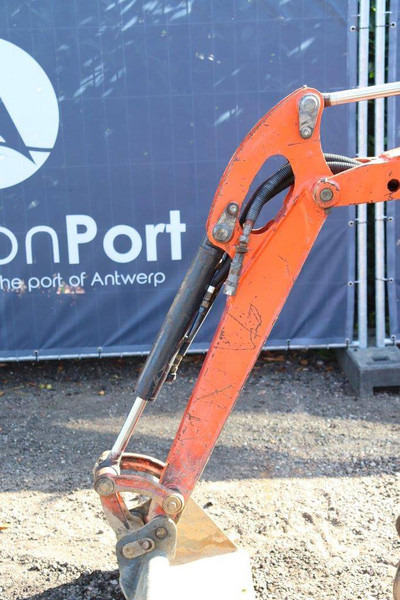 Mini escavadeira Kubota KX016-4: foto 14