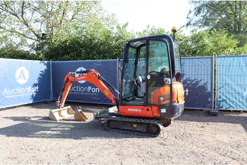 Kubota KX016-4 - Mini escavadeira: foto 3 Kubota KX016-4 - Mini escavadeira: foto 3