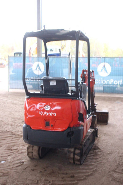 Kubota KX016-4 - Mini escavadeira: foto 5 Kubota KX016-4 - Mini escavadeira: foto 5