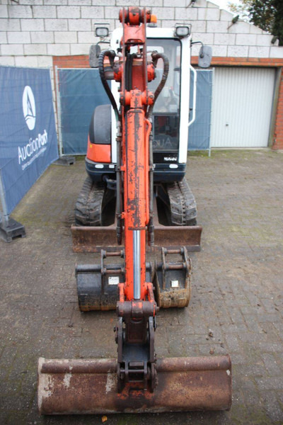 Escavadora de rastos Kubota KX61-3: foto 7