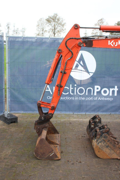 Escavadora de rastos Kubota KX61-3: foto 11