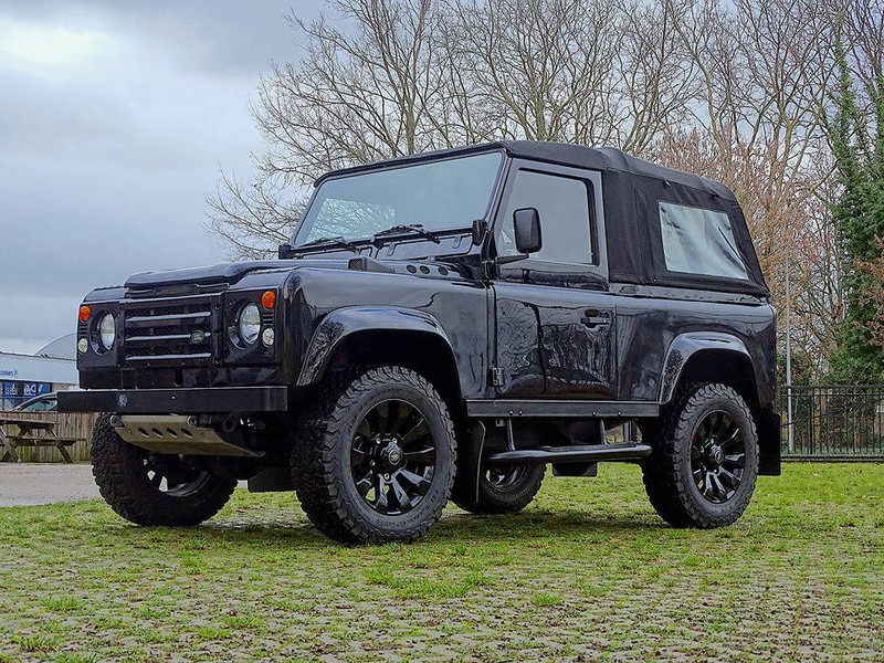 Land Rover 'Ninety' Convertible _ V8 - Sedan: foto 1 Land Rover 'Ninety' Convertible _ V8 - Sedan: foto 1