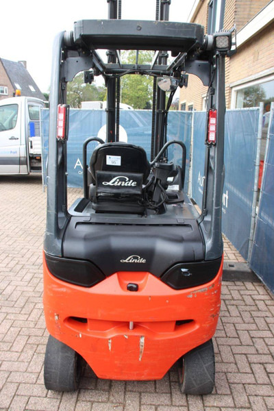 Linde E30RHL-01/600 - Empilhador elétrico: foto 4 Linde E30RHL-01/600 - Empilhador elétrico: foto 4