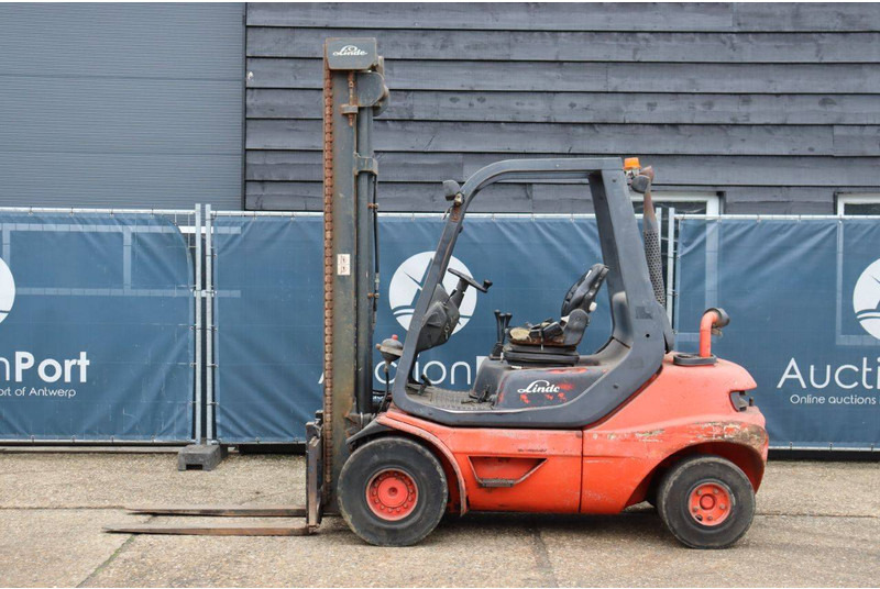 Linde H30D-03 - Empilhador a diesel: foto 2 Linde H30D-03 - Empilhador a diesel: foto 2