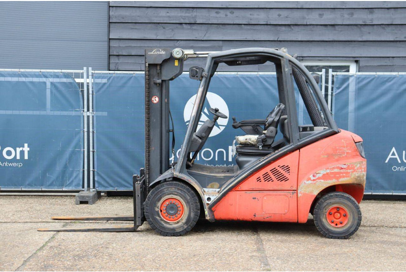 Linde H30D - Empilhador a diesel: foto 2 Linde H30D - Empilhador a diesel: foto 2