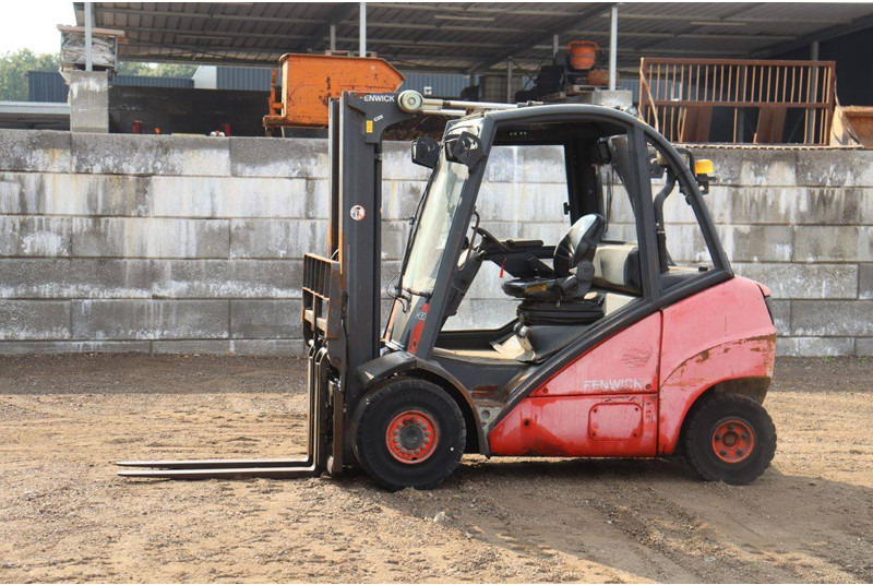 Linde H30D - Empilhador a diesel: foto 1 Linde H30D - Empilhador a diesel: foto 1