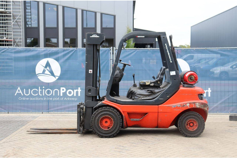Linde H30T-03 - Empilhador a gás: foto 2 Linde H30T-03 - Empilhador a gás: foto 2