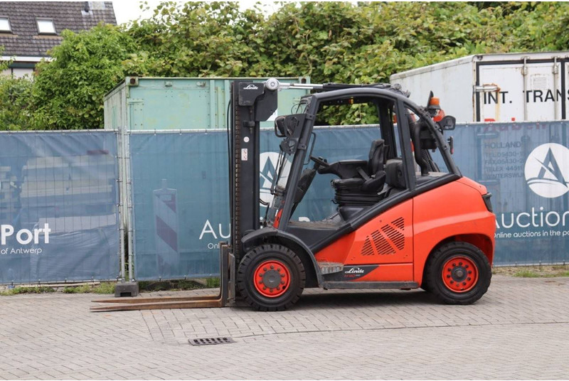 Linde H40D-02 - Empilhador a diesel: foto 1 Linde H40D-02 - Empilhador a diesel: foto 1