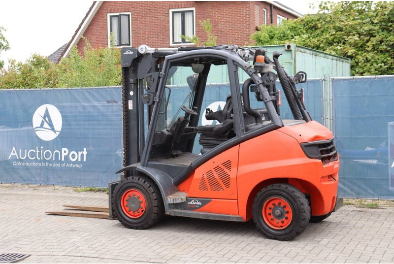 Linde H40D-02 - Empilhador a diesel: foto 3 Linde H40D-02 - Empilhador a diesel: foto 3