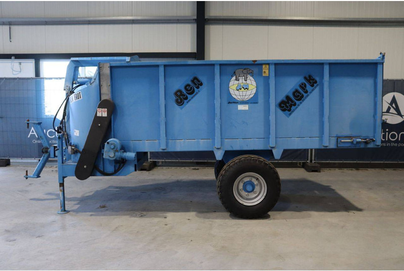 MARK R301 - Espalhador de estrume: foto 3 MARK R301 - Espalhador de estrume: foto 3