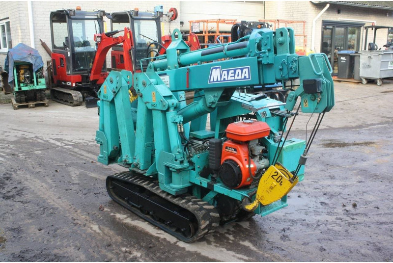 Maeda 205 - Guindaste sobre esteiras: foto 4 Maeda 205 - Guindaste sobre esteiras: foto 4