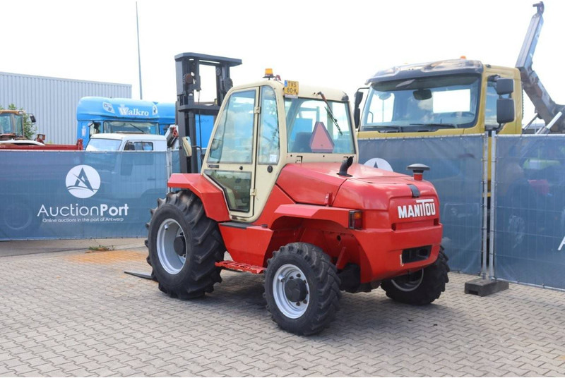 Manitou M30-4 - Empilhador todo-o-terreno: foto 3 Manitou M30-4 - Empilhador todo-o-terreno: foto 3
