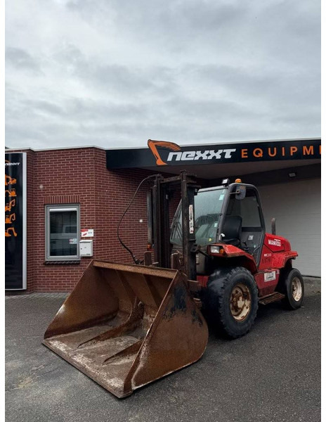 Manitou MC30D - Empilhador a diesel: foto 1 Manitou MC30D - Empilhador a diesel: foto 1